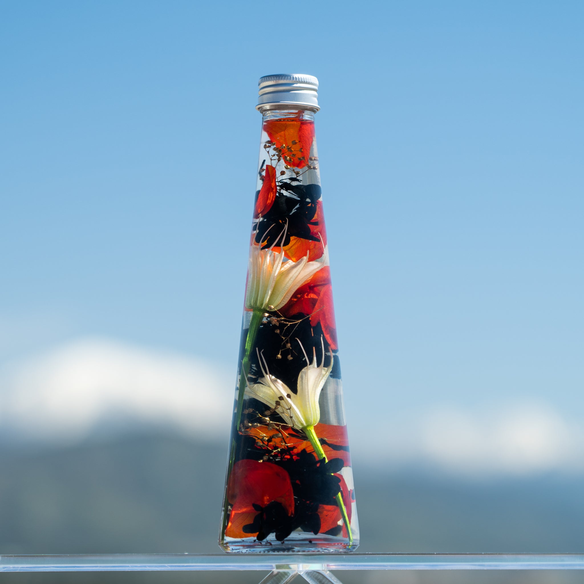 Japanese Herbarium Flower Bottles - Chloé Style Elegance Preserved Flower in Oil